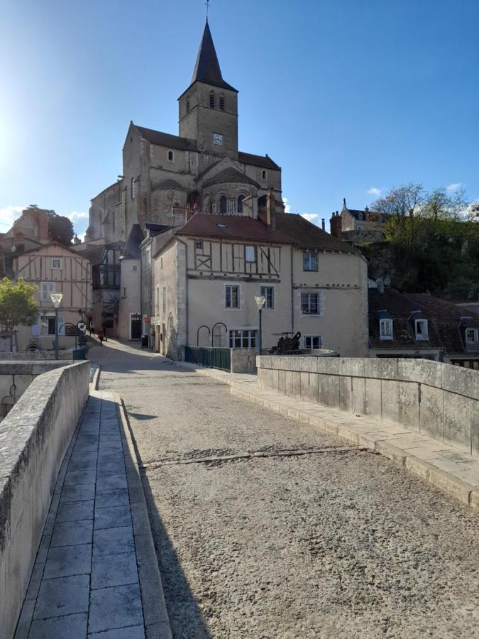 Maison En Avec Terrasse Ensoleillee Et Wi-fi Ferienhaus Magnac-Laval